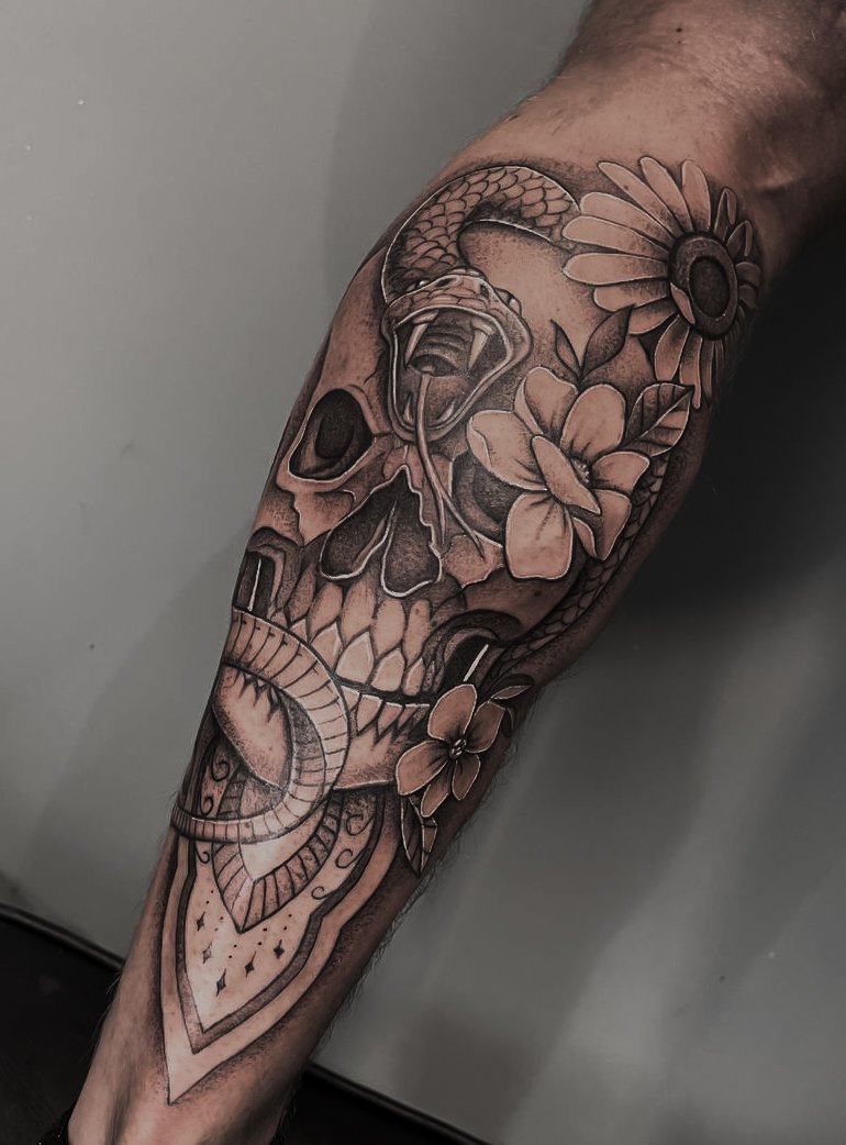 TattooStudio in Potsdam Kostenlose Beratung durch TattooArtist. VeAn Germany TattooStudio in Potsdam Kostenlose Beratung durch TattooArtist. VeAn Germany