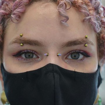 arten von augenbrauen piercing