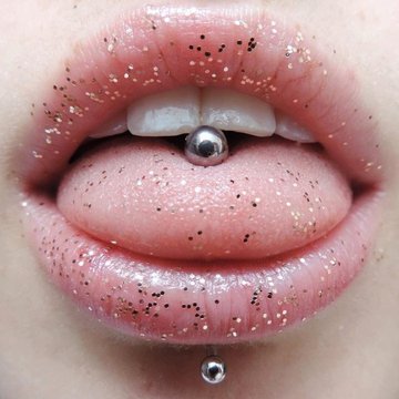 unterlippenpiercing
