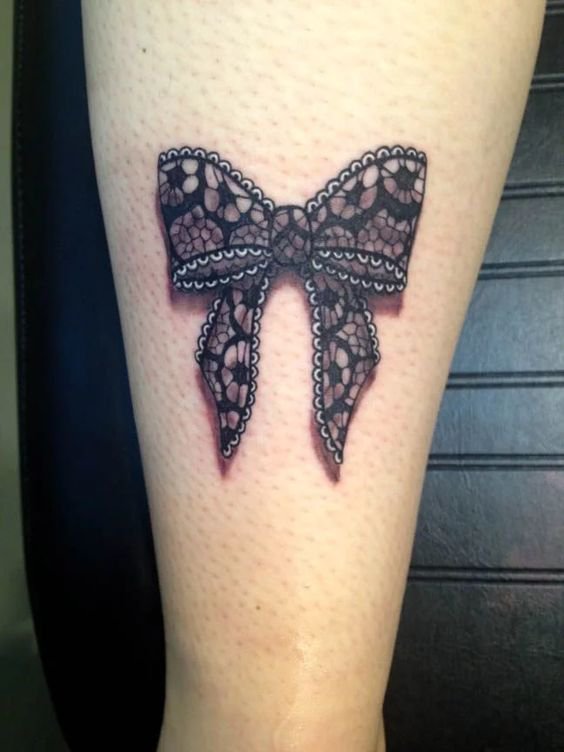 27+ Schöne Schleife Tattoos für Männer und Frauen Bedeutung & Vorlagen