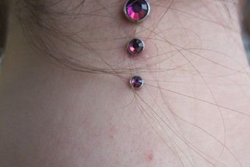 piercing hals
