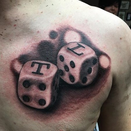 27+ Würfel Tattoos für Männer und Frauen VorlagenIdeen & Bedeutung