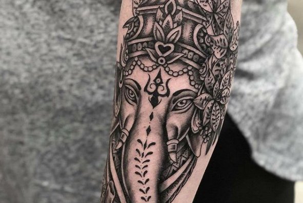 Tattoo Skizzen Ganesha