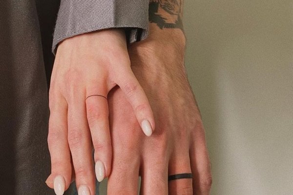 Minimalistische Ringe als Tattoos