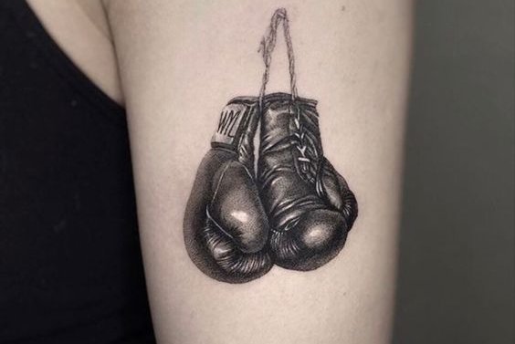 Boxhandschuh-Tattoos