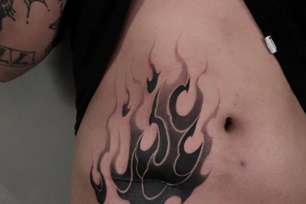 Tattoo-Skizzen Feuer