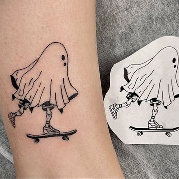 Geist auf einem Skateboard