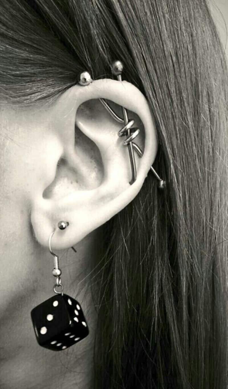 Ohrknorpel piercing Welches Ohr Piercing ist das schmerzhafteste VeAn Germany