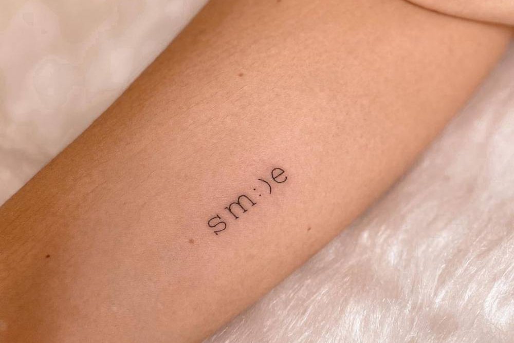Lächeln Tattoo Skizze