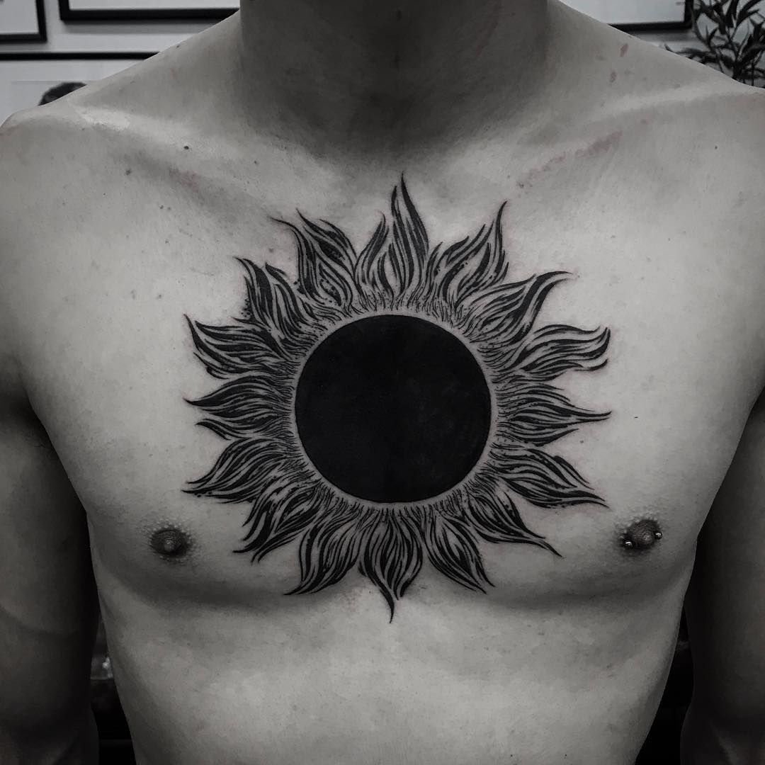 27+ Sonnen TattooIdeen Bedeutung & Für Männer und Frauen & Vorlagen