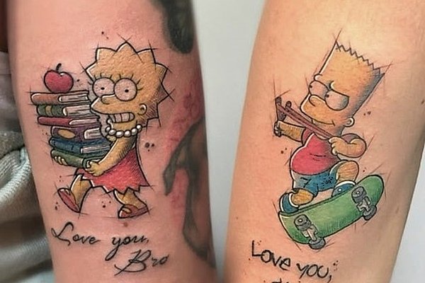 Cartoon-Tattoo mit Bart und Lisa Simpson
