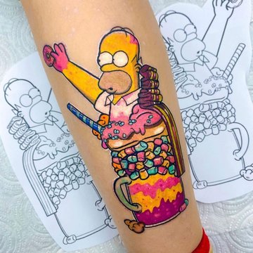 Realistische Tattoo-Darstellung von Homer Simpson