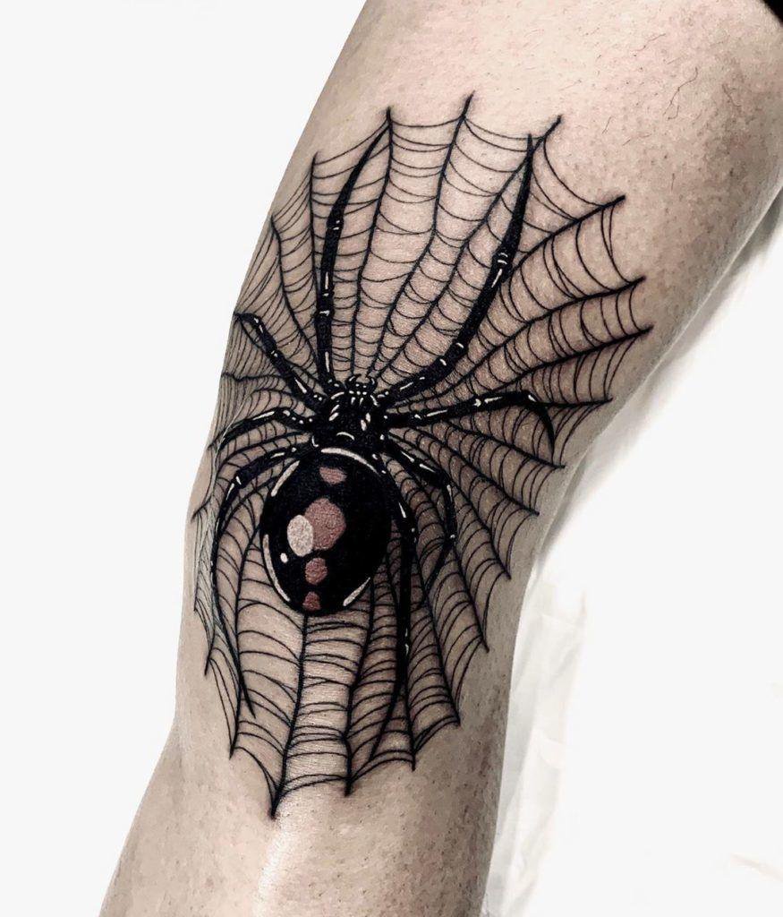 Spinnennetz Tattoo: Symbolik und Bedeutung im Wandel der Zeit Spinnennetz Tattoo: Symbolik und Bedeutung im Wandel der Zeit