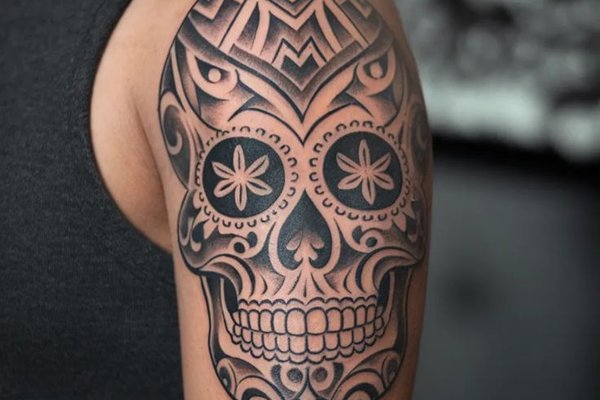 Tattoo mit Totenkopf