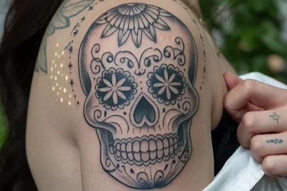 Totenkopf im Mandala-Design